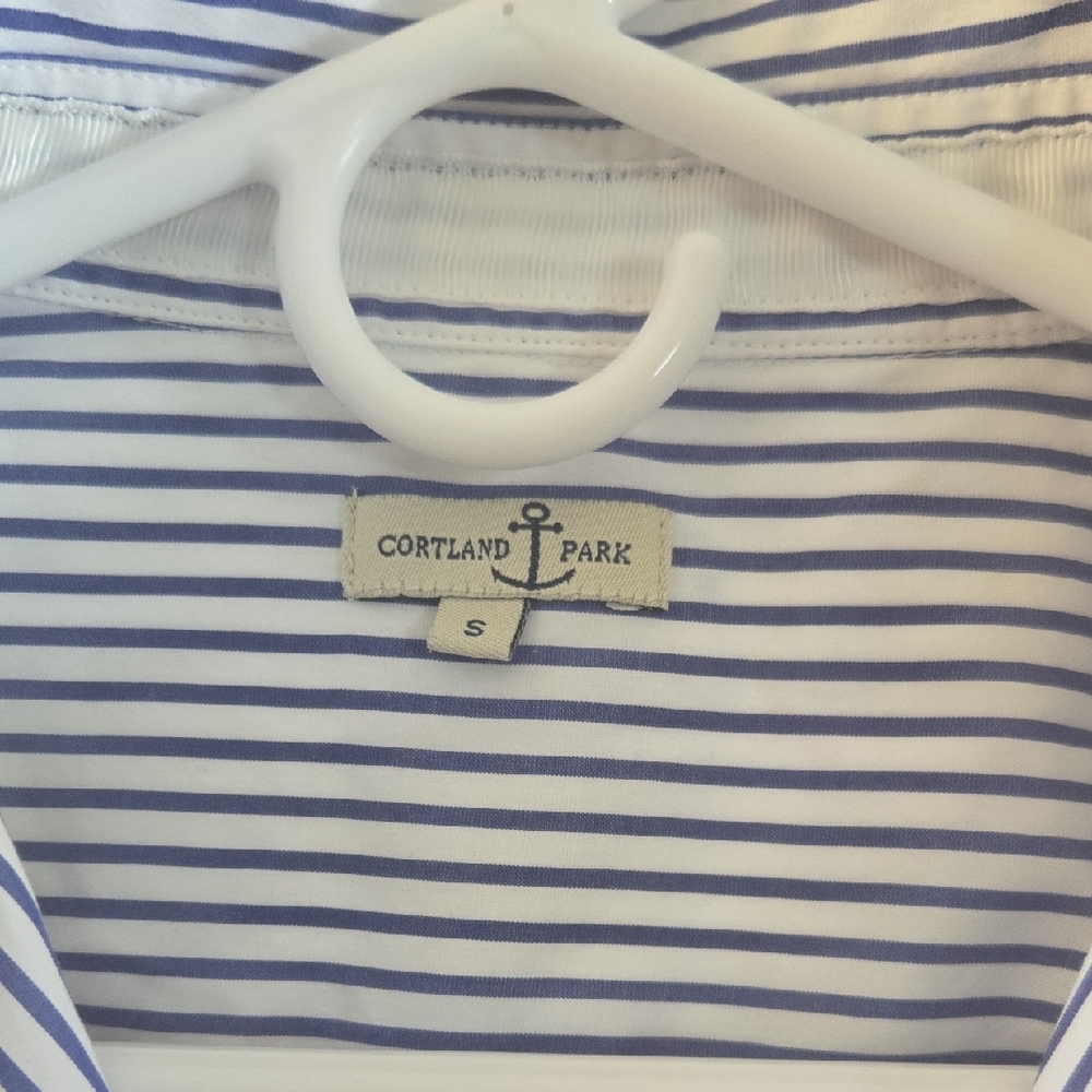 Cortland Park 3/4 Button Down Top - Picture 2 of 3